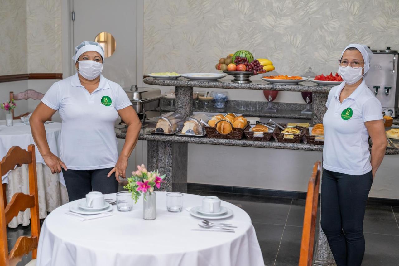 Bandeirantes Hotel Куаба Екстериор снимка