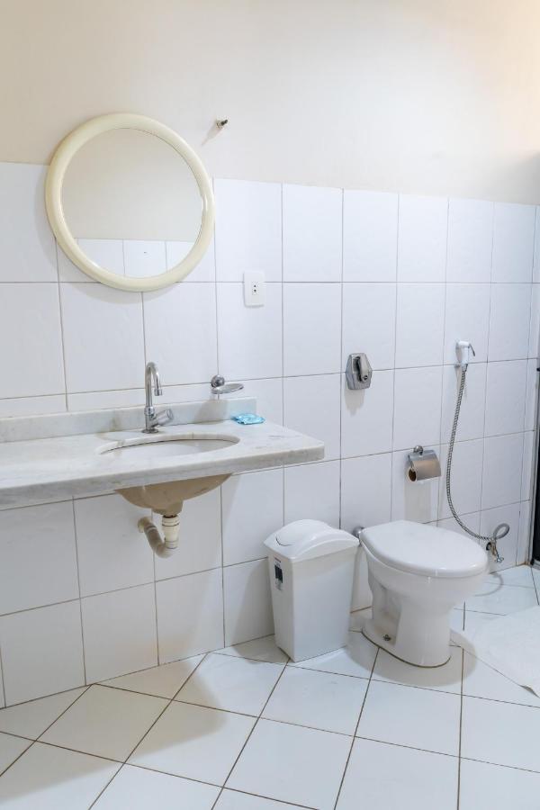 Bandeirantes Hotel Куаба Екстериор снимка